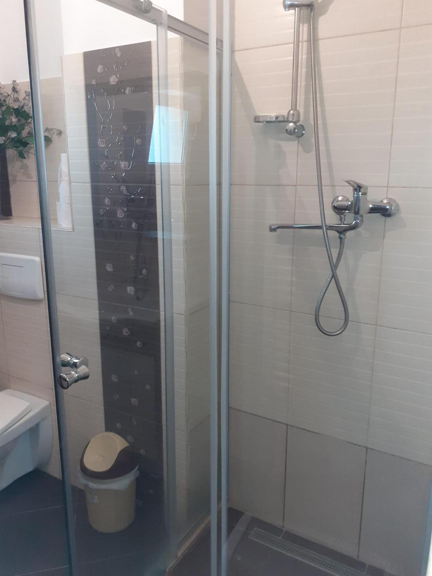 Apartament Cu 3 Camere La Poala Muntilor Fagaras Victoria  Esterno foto