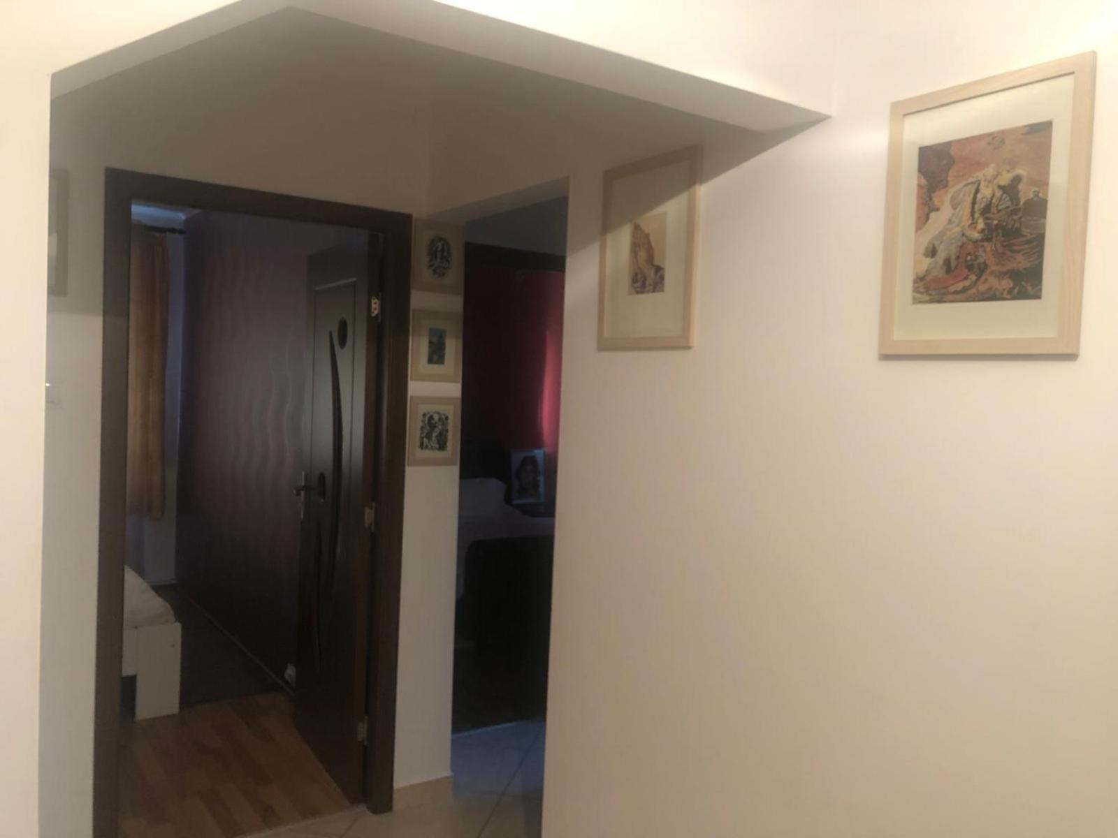 Apartament Cu 3 Camere La Poala Muntilor Fagaras Victoria  Esterno foto