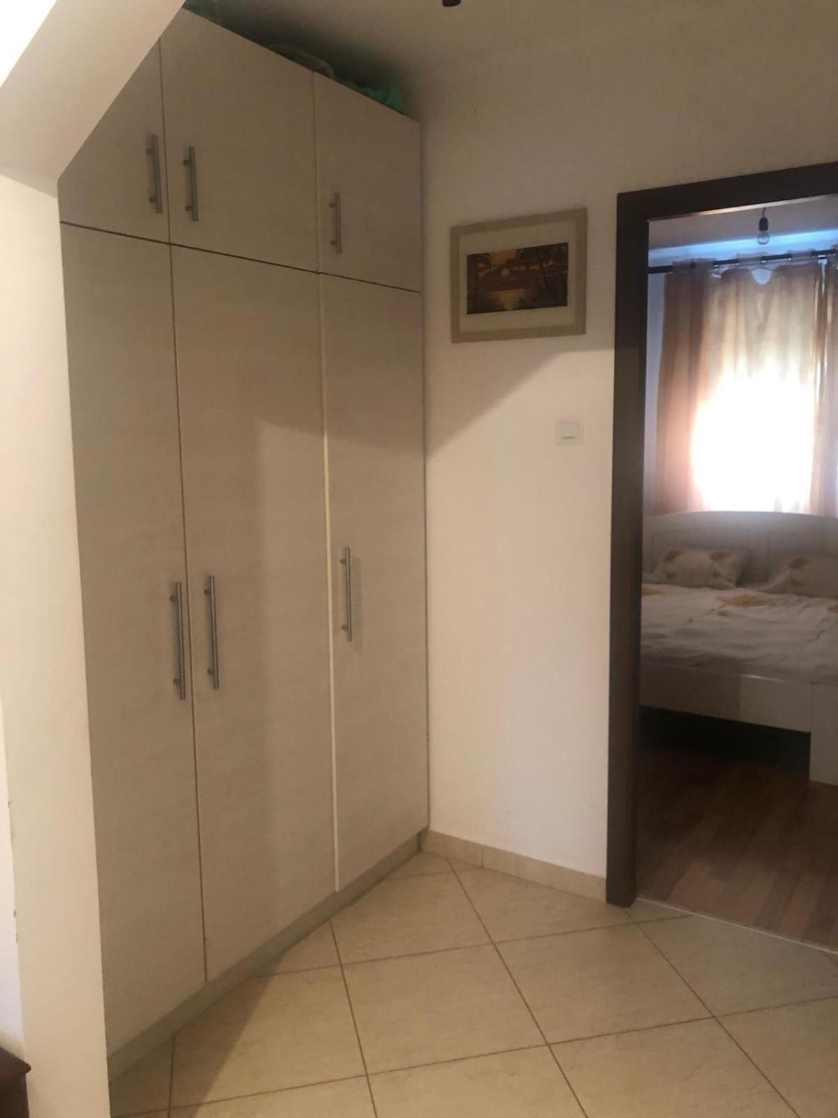 Apartament Cu 3 Camere La Poala Muntilor Fagaras Victoria  Esterno foto