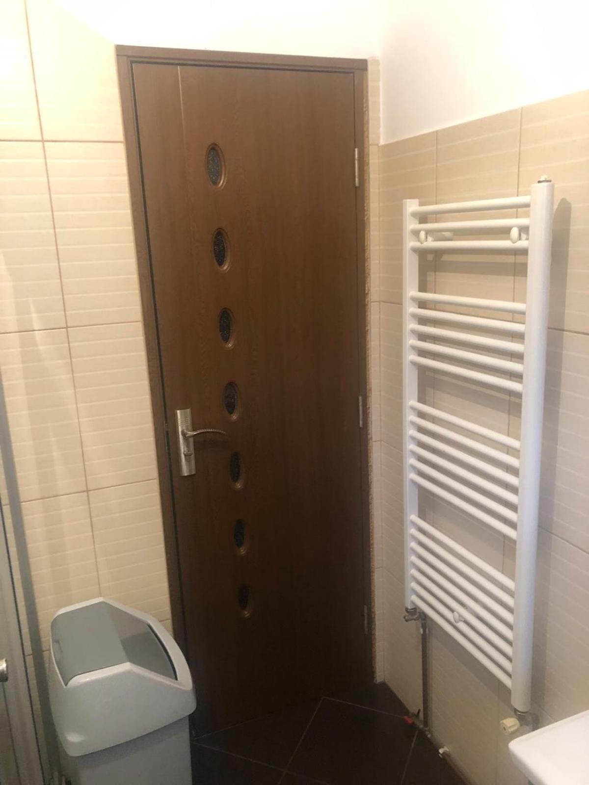 Apartament Cu 3 Camere La Poala Muntilor Fagaras Victoria  Esterno foto